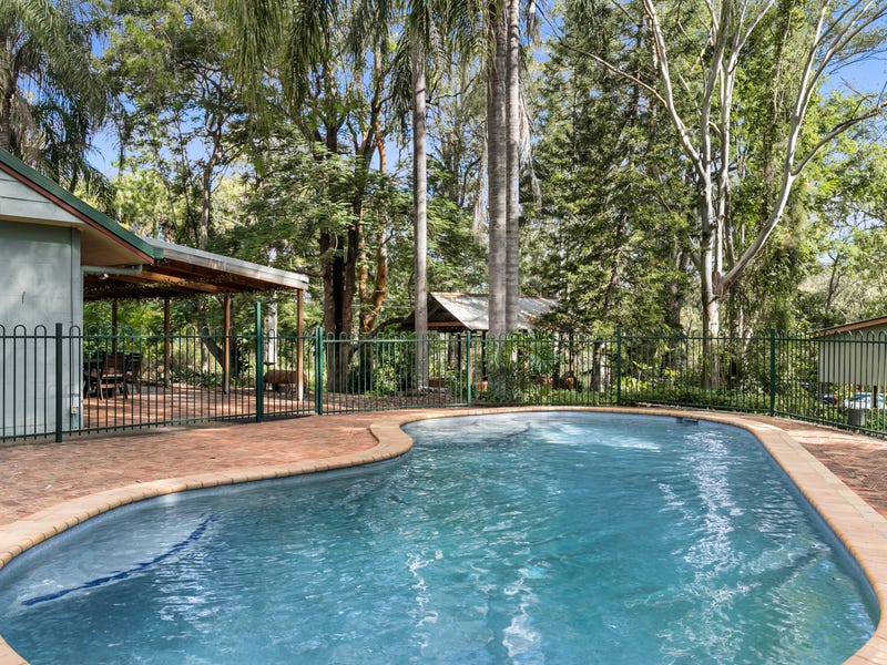 1618 Third Avenue, Barellan Point, QLD 4306