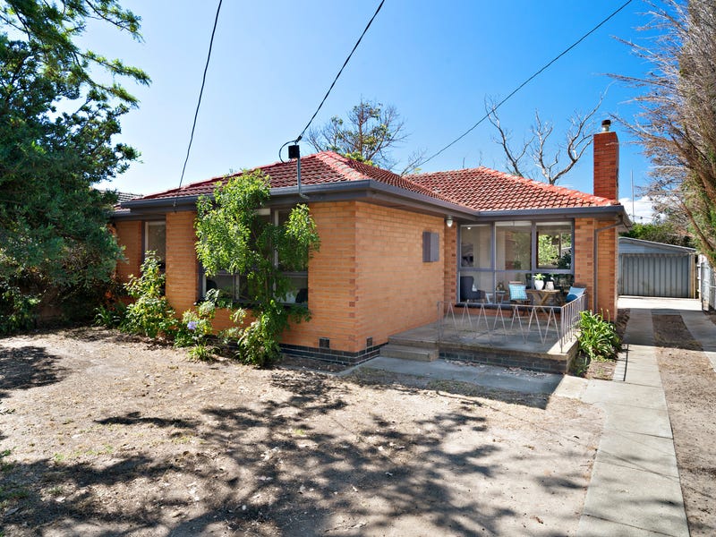 27 Hayman Avenue, Seaford, Vic 3198 Property Details