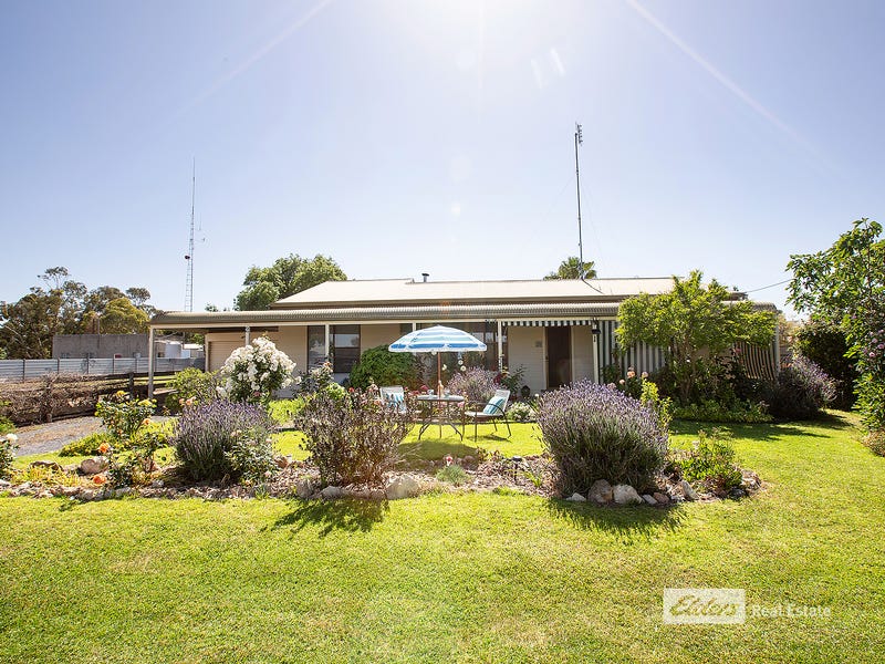 2 EDWARDS ROAD, Padthaway, SA 5271 Property Details