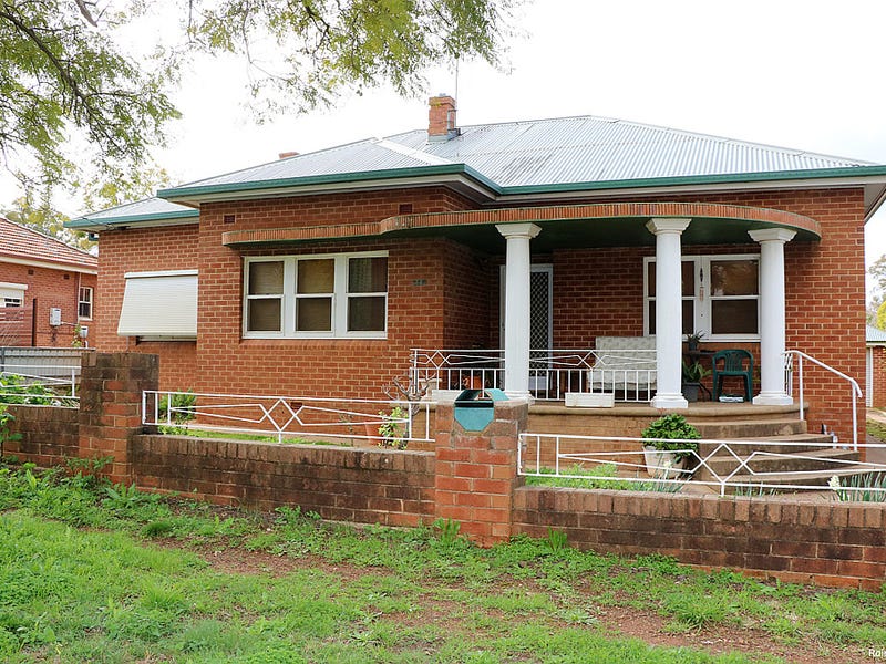 33 East Street, Parkes, NSW 2870 Property Details
