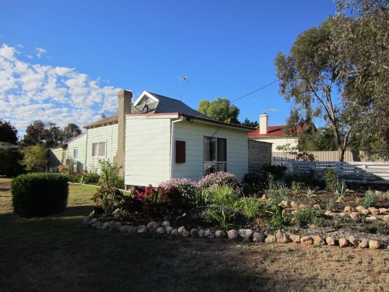 32 Main Avenue North, Merbein, Vic 3505 Property Details