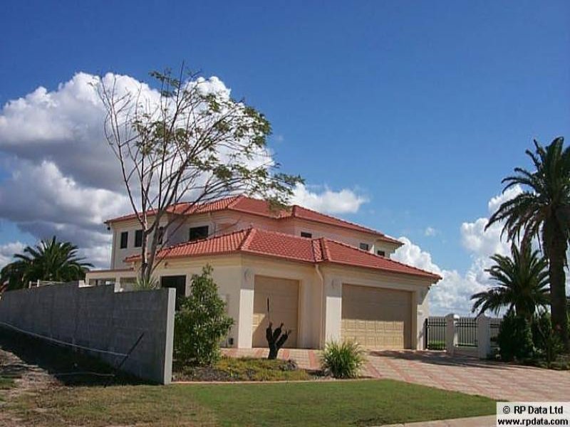 16 Raby Bay Boulevard, Cleveland, QLD 4163