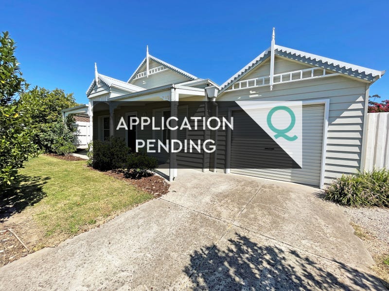 97 Cook Street, Drouin, VIC 3818