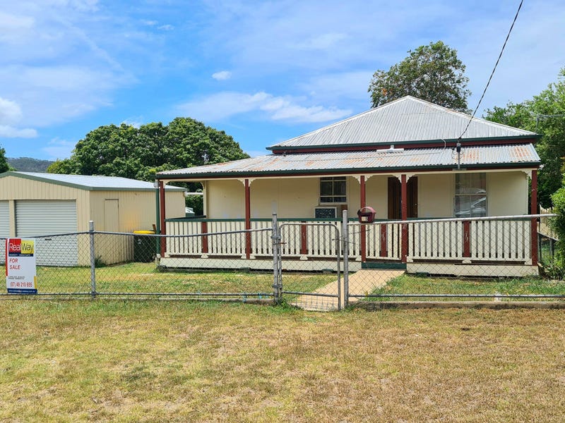 Houses for Sale in Mount QLD 4714