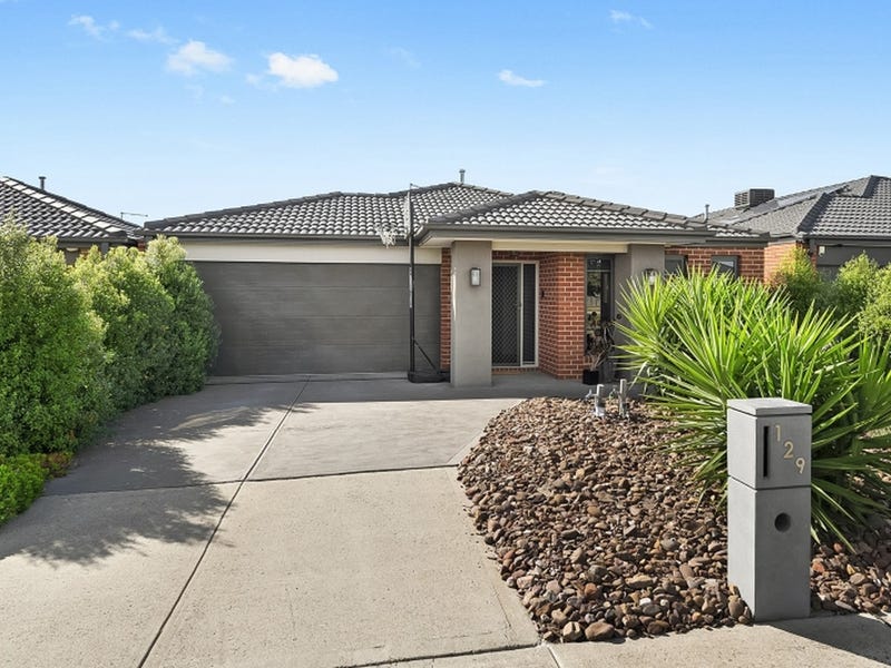 129 Wallara Waters Boulevard, Wallan, Vic 3756 Property Details