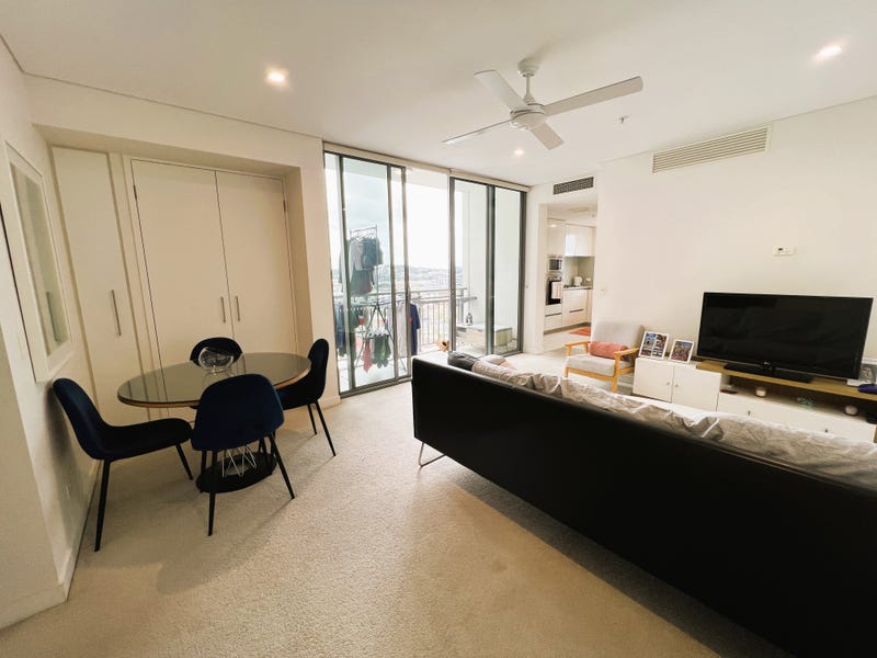 Real Estate & Property for Sale in Spring Hill, QLD 4000 (+2 locations