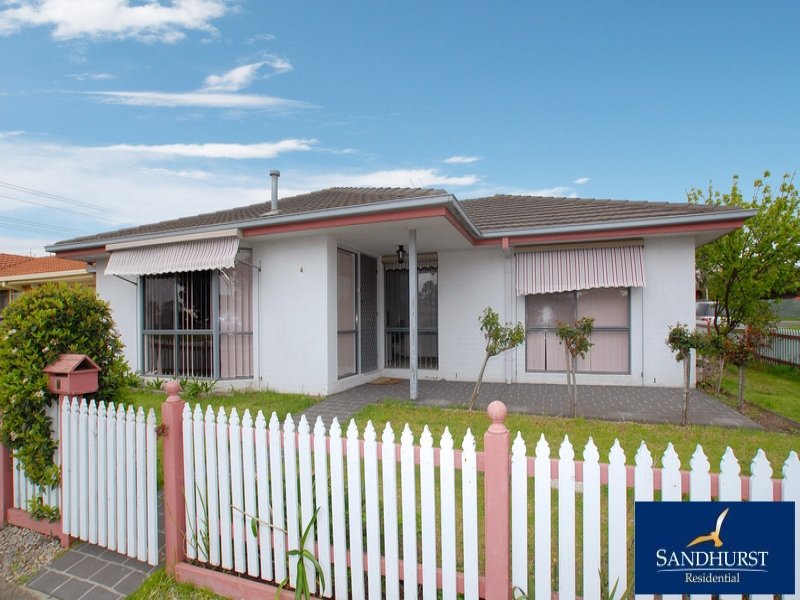 4 Orama Avenue, Carrum Downs, VIC 3201