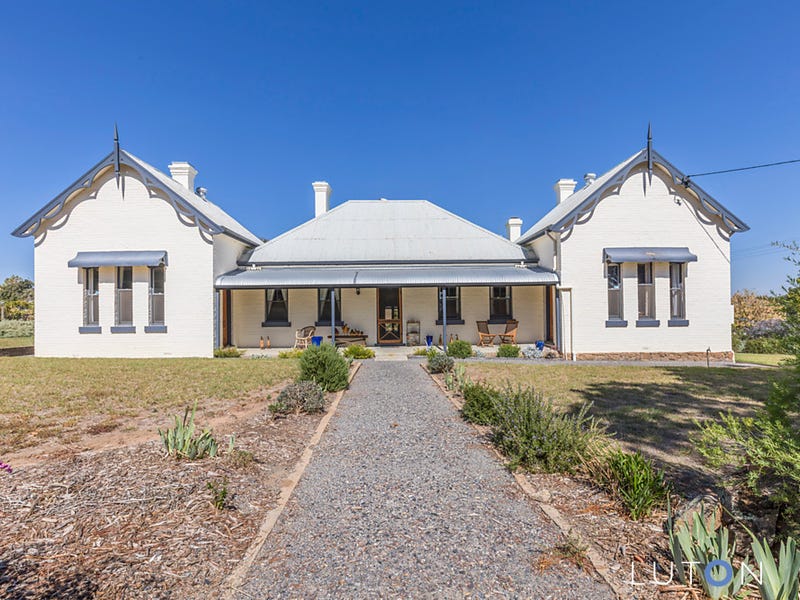 40 Iris Street, Harden, NSW 2587 Property Details