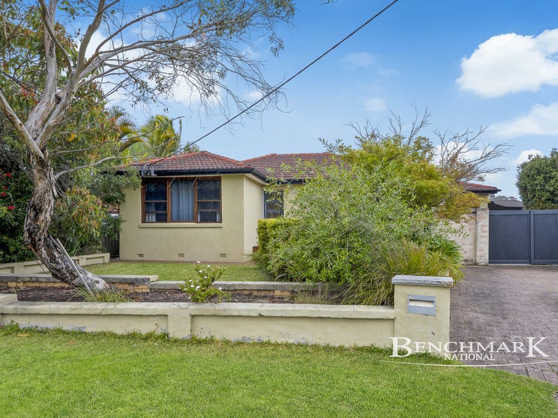 26 Burton Avenue Moorebank NSW 2170 realestate .au