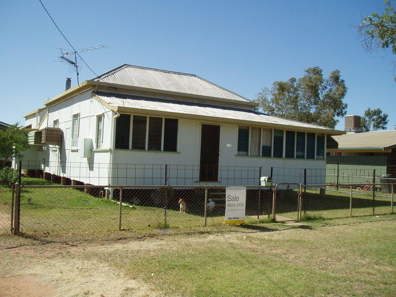 105 Edward, Charleville, Qld 4470 - Property Details