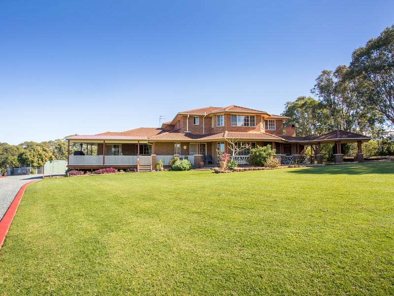 12 Majestic Place, Diamond Beach, NSW 2430