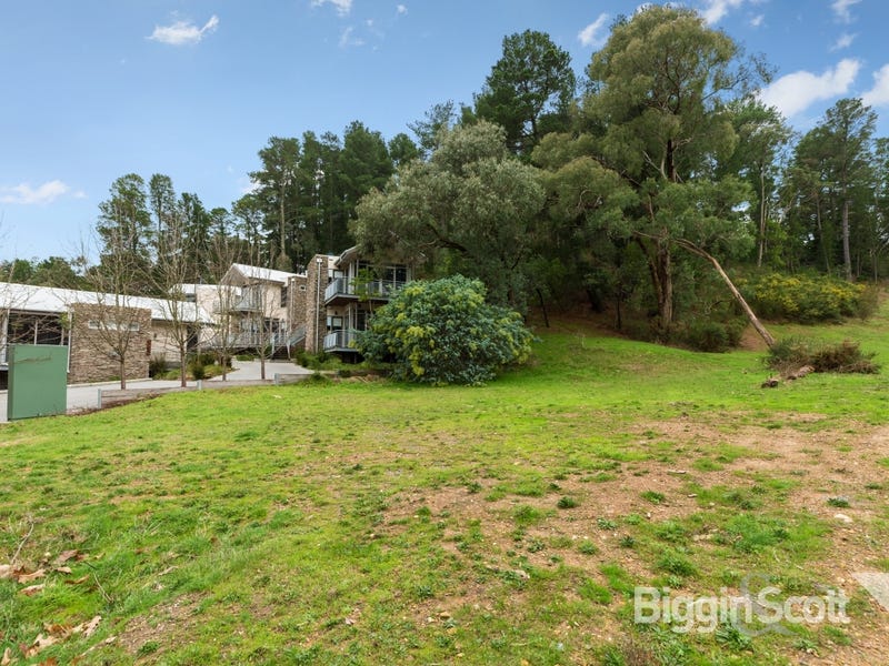 2 Forest Avenue, Hepburn Springs, VIC 3461