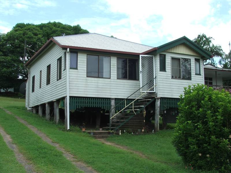 16 Hill Street, Sarina, QLD 4737