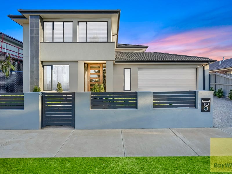 10 Bridgefield Parkway, Rockbank, VIC 3335