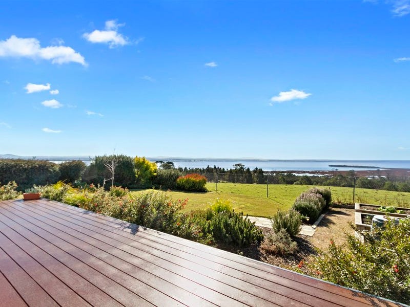 26 Eagle Bay Terrace, Eagle Bay Village, Paynesville, Vic 3880