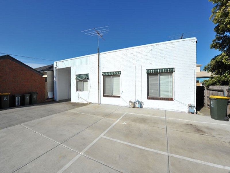 4/10 Blenheim Road, Newport, VIC 3015