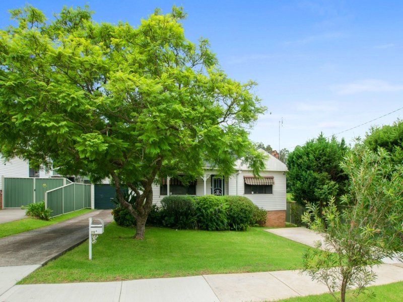 29 Abercrombie Street, West Wollongong, NSW 2500