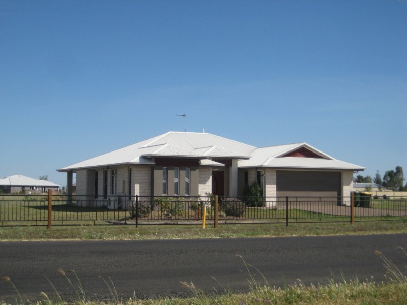 100 Winton Street, Dalby, Qld 4405 Property Details