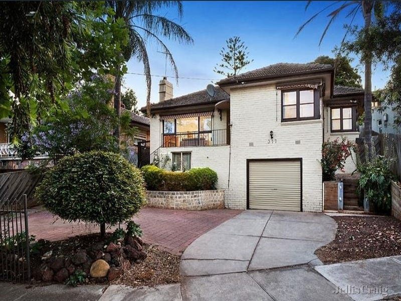 377 Pascoe Vale Road, Strathmore, VIC 3041