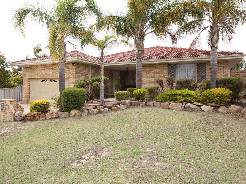 21 Woodleigh Gardens, Ballajura, WA 6066