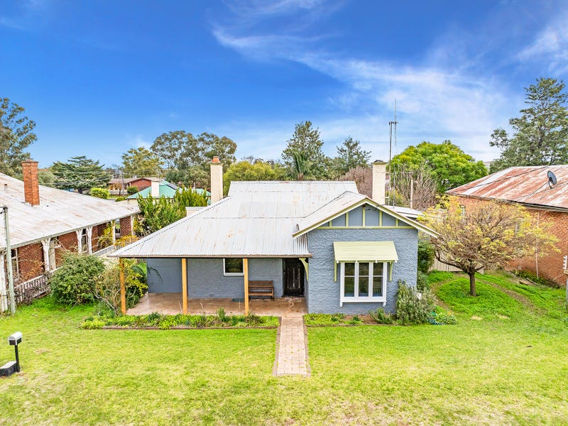 Houses for Sale in Canowindra, NSW 2804