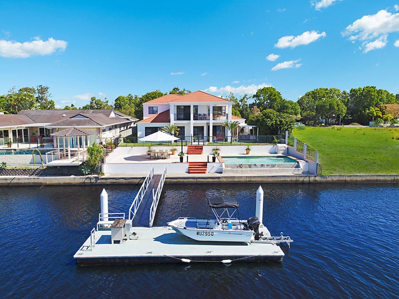 13 Pelican Waters Boulevard, Pelican Waters, QLD 4551