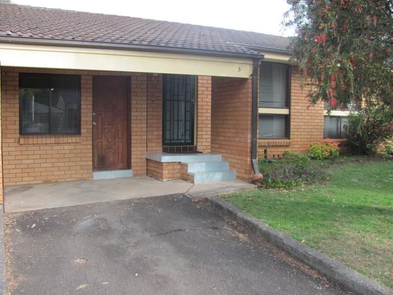 5/120 Oxford Road, Ingleburn, NSW 2565 Property Details