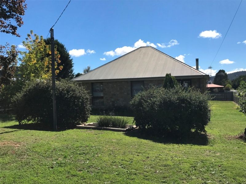 9 Mackay Street, Berridale, NSW 2628 Property Details