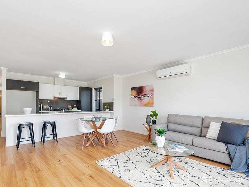 8 Vulcan Avenue, Modbury Heights, SA 5092