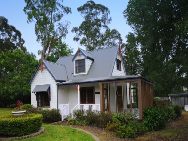 4 Middle Road, Exeter, NSW 2579 Property Details