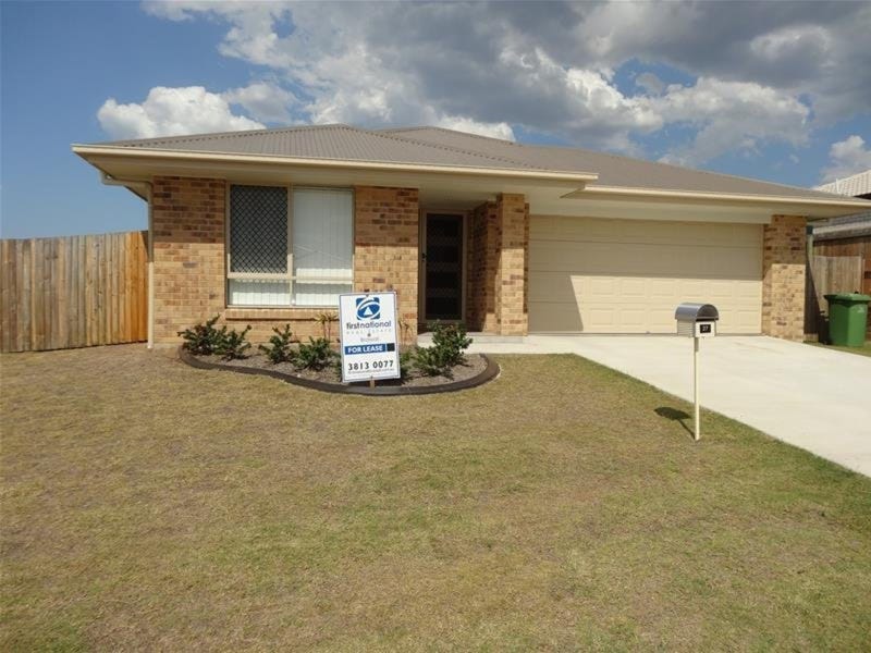 27 Tawney Street, Lowood, Qld 4311