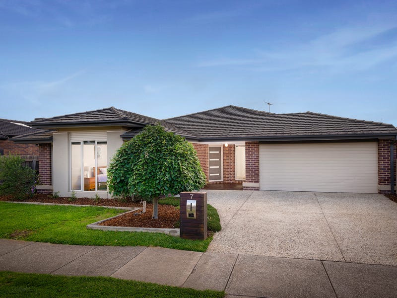 7 Mount Vista Close, New Gisborne, Vic 3438 House for Sale