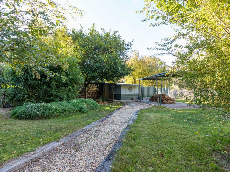 36 Kurrajong Street, Captains Flat, NSW 2623