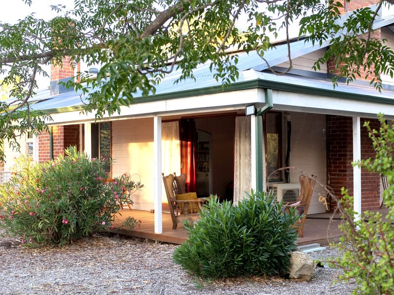 60 Thomas Street, Spencers Brook, WA 6401