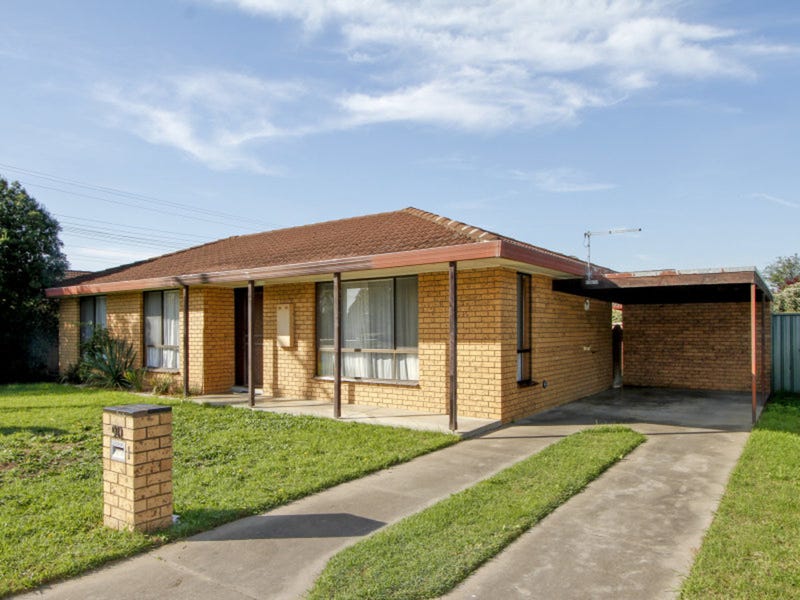 1/90 Inglis Street, Sale, Vic 3850 Property Details