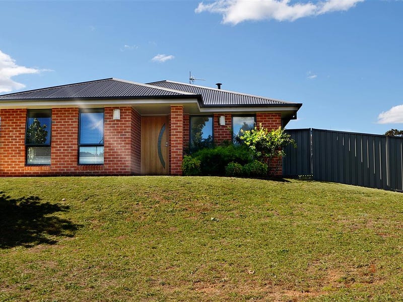 23 Lockeridge Drive, Tumut, NSW 2720 Property Details
