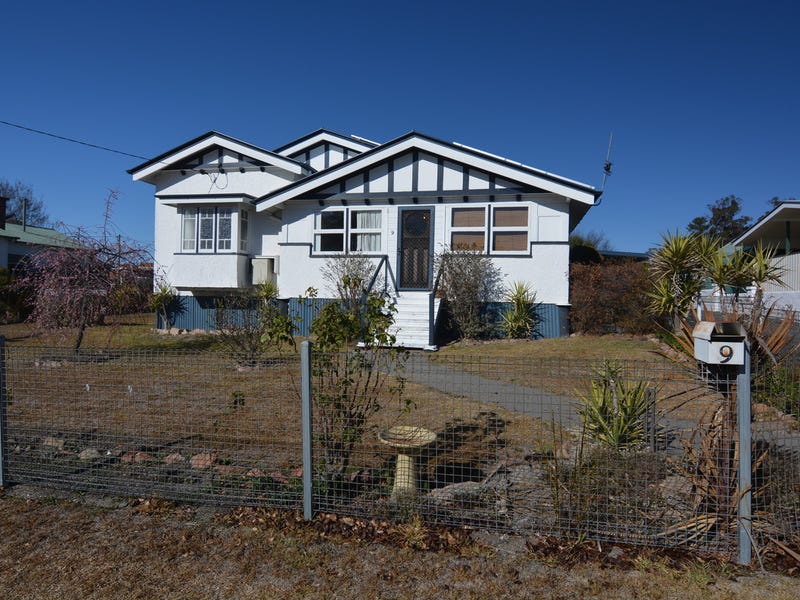 9 College Road, Stanthorpe, QLD 4380