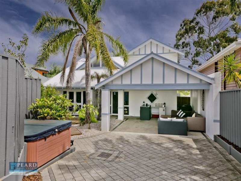 151B Northstead Street, Scarborough, WA 6019 Property Details