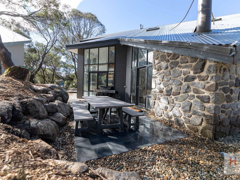 11 Mountain Drive Thredbo Nsw 2625 Property Details