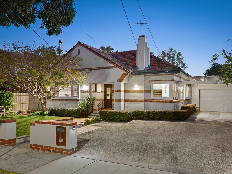 2 Cowra Street, Brighton, VIC 3186 - realestate.com.au