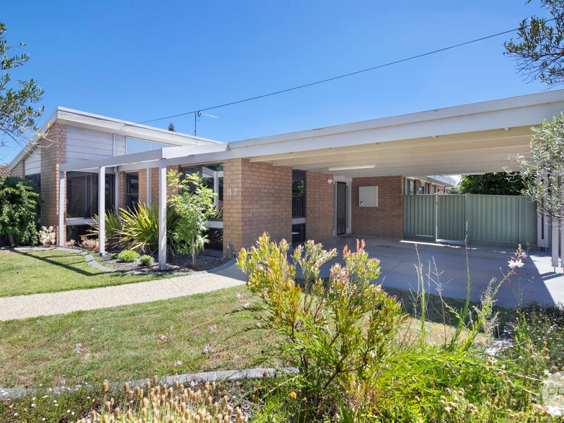 87 Grandview Grove, Wendouree, Vic 3355 Property Details