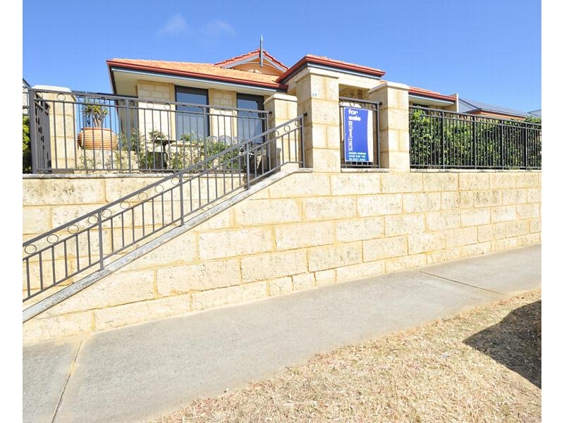 39 Batavia Avenue, Wannanup, WA 6210 Property Details