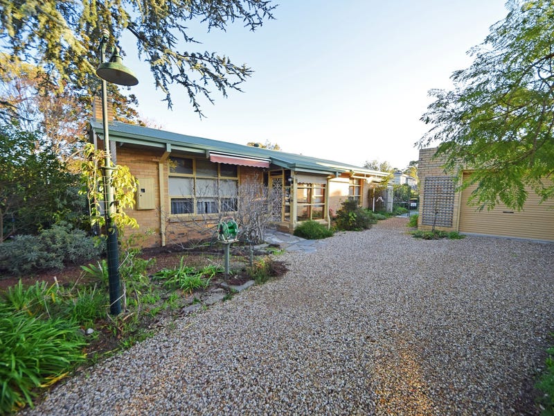 8 Denman Street, Mitcham, VIC 3132