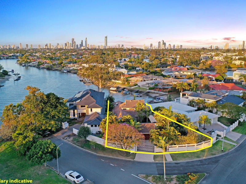 4 River Crescent, Broadbeach Waters, Qld 4218 House for Sale
