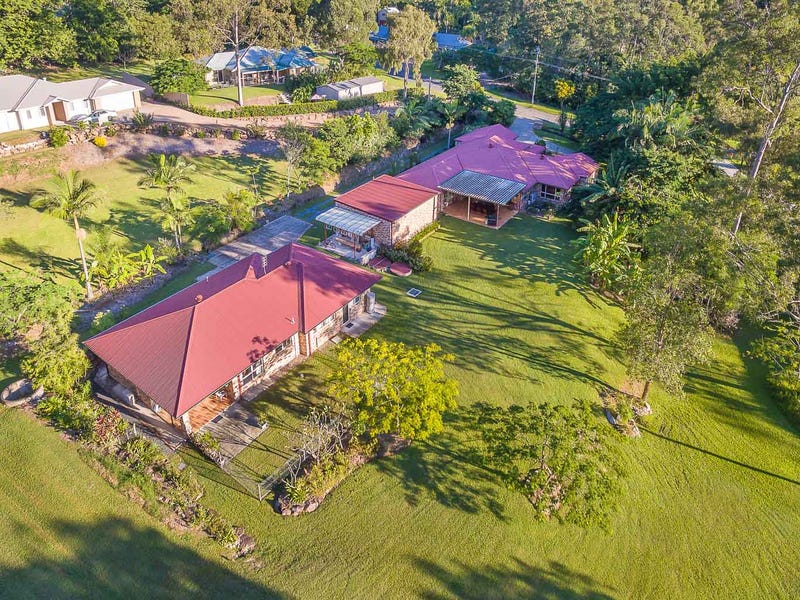9 VISCOUNT DRIVE, Tallai, Qld 4213 Property Details