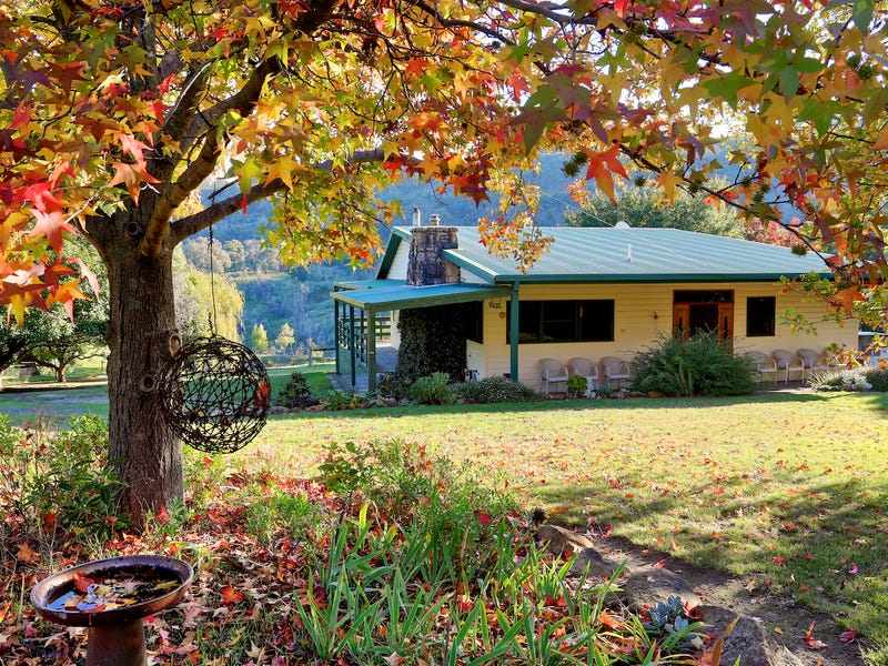 2042 Creightons Creek Road, Creightons Creek, VIC 3666