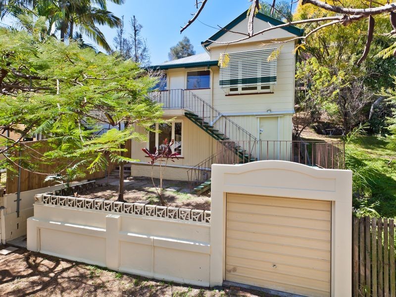 6 Carlton Street, Highgate Hill, QLD 4101