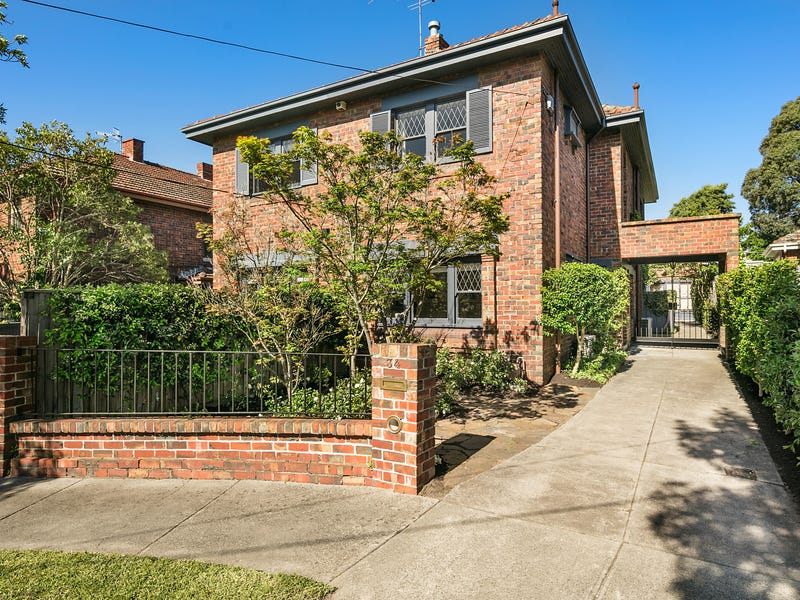 34 Ellerslie Place, Toorak, Vic 3142 Property Details