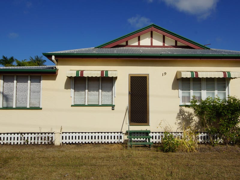 19 Holland Street, West Mackay, QLD 4740