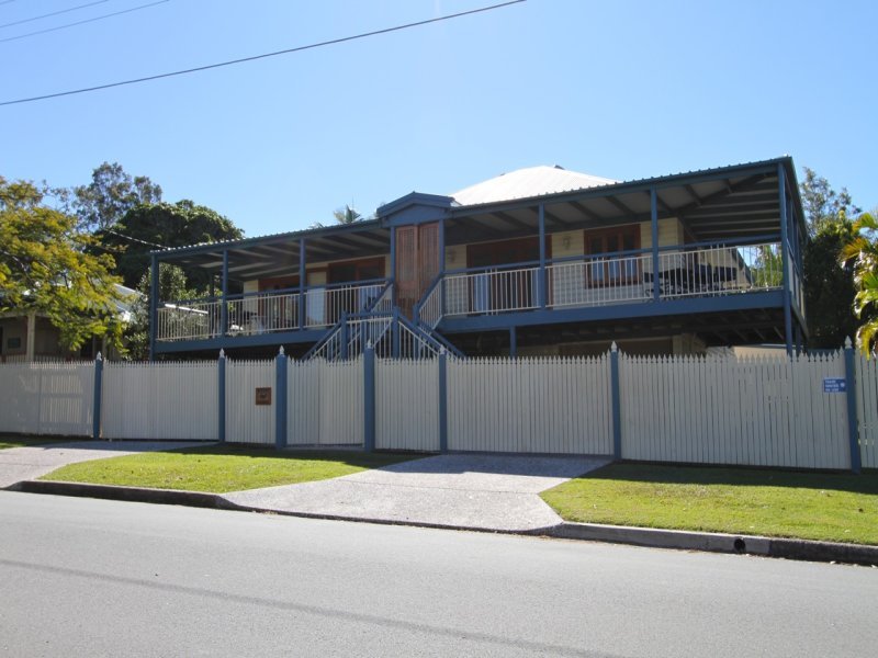 6 Arthur Street, Woody Point, QLD 4019